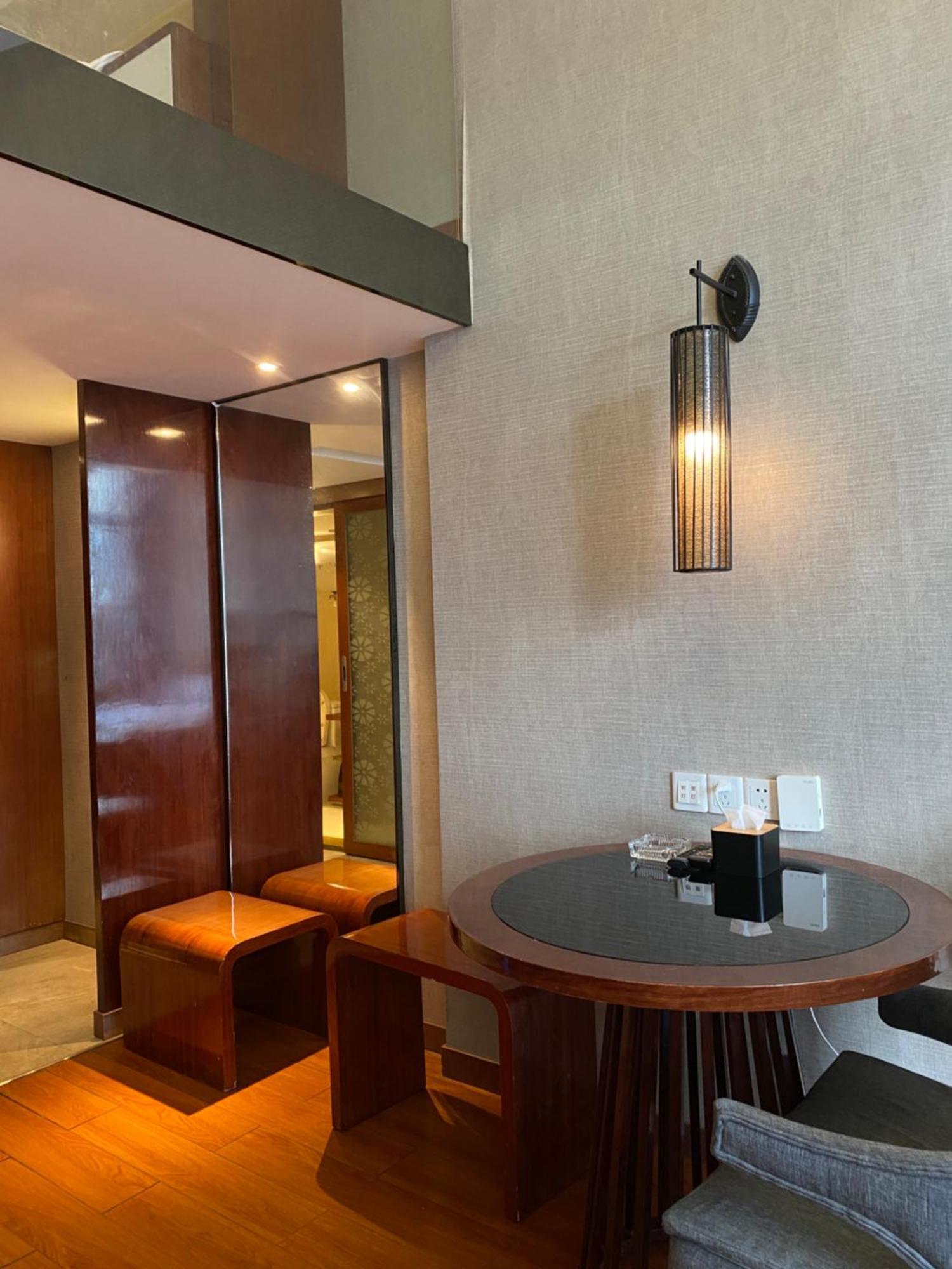 APRIL FAIR DUPLEX APARTMENT GUANGZHOU SOUTH RAILWAY STATION AO YUAN YUE SHI  DAI BRANCH